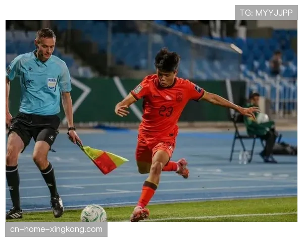 辽宁铁人战平青岛西海岸积7分，升班马稳居中游展现战术执行力